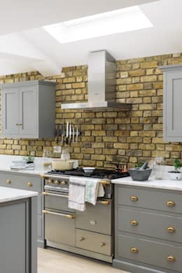 The SW12 Kitchen by deVOL: Cozinhas industriais por deVOL Kitchens 
