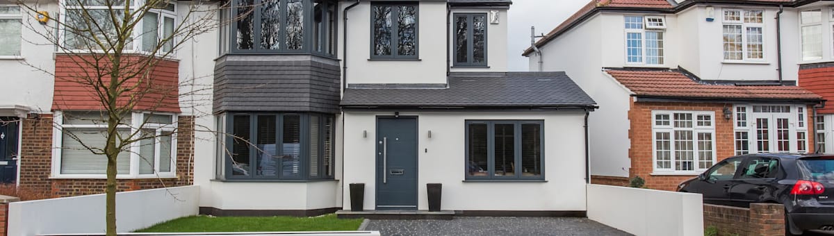 Whitton Drive: Terrace house da GK Architects Ltd 