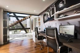 Menora Residence: modern Study / office por Moda Interiors 