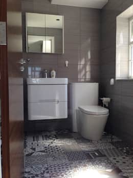 banheiro principal: Banheiros ecléticos por Progressive Design London 