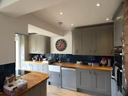 Desenvolvimento de propriedade: cozinha clássica por Progressive Design London 