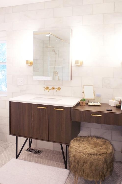 Surpreendente marrom e ouro banheiro Design contemporâneo banheiro fotografia digital é seção de ouro escovado banheiro torneiras Kohler 